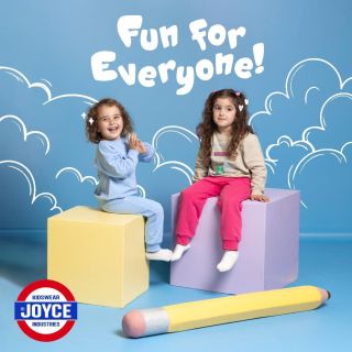 Přivítejte jaro hravým oblečením z řecké bavlny. ❤️ Na mangas.cz najdete kousky pro nejmenší i starší ratolesti. #czechmum...